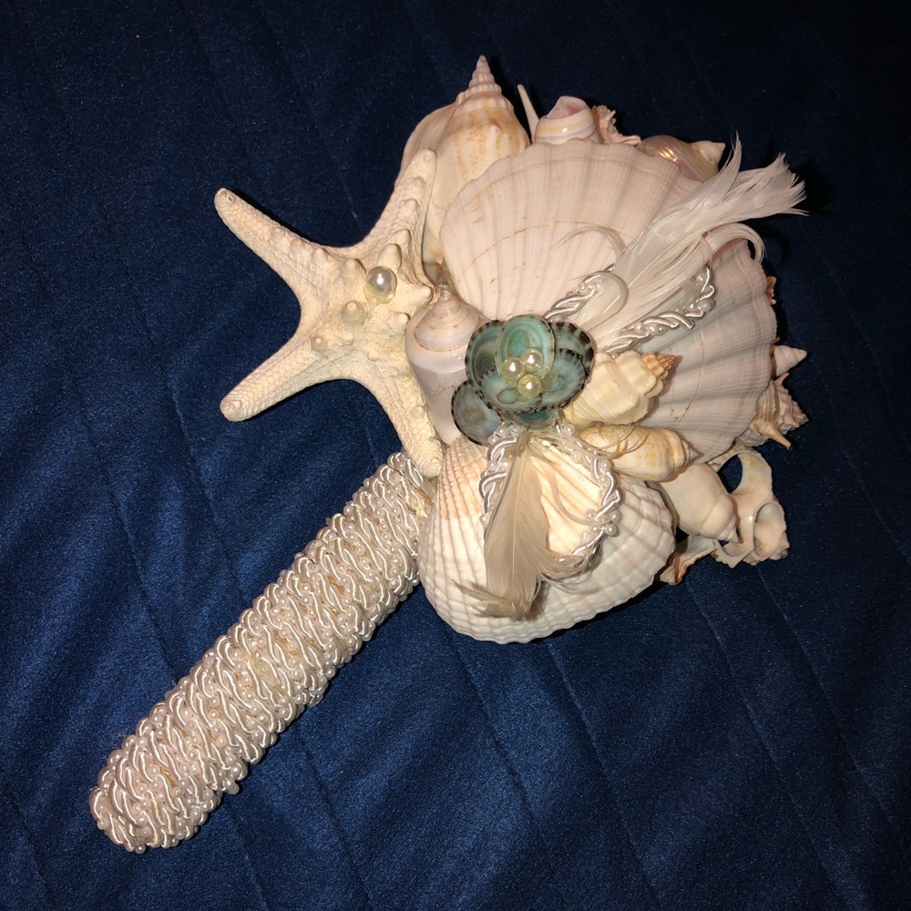Handmade Shell Bouquets - Picture 6 of 8
